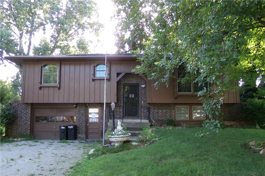 1403 Ridgeway Drive — photo