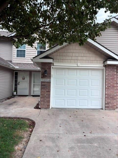 13664 Oak Valley Drive — photo