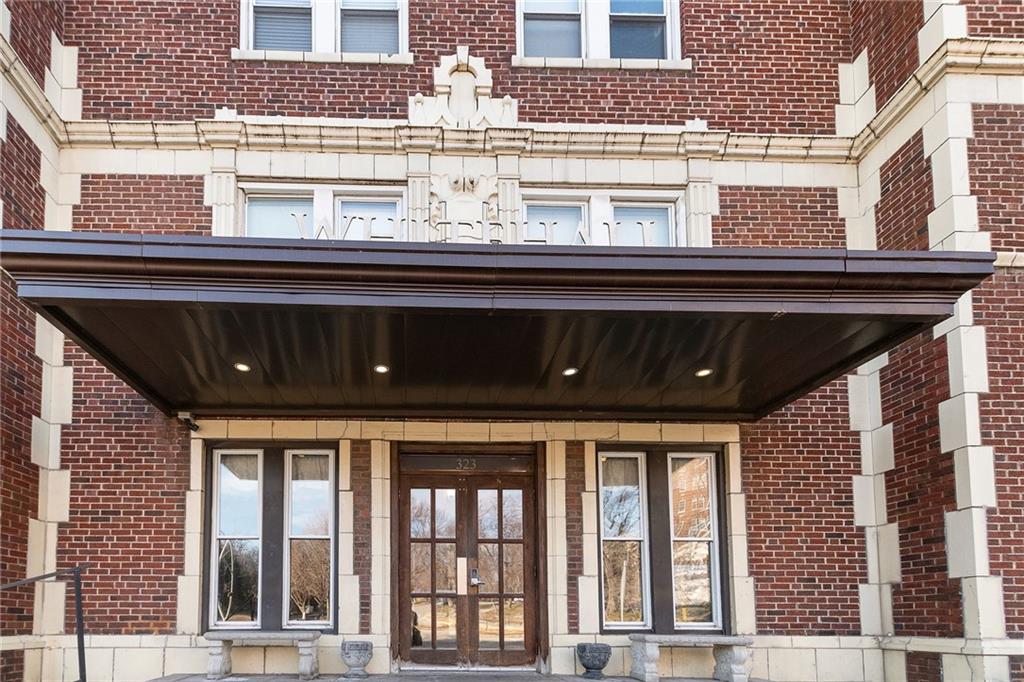 323 Emanuel Cleaver II Boulevard 8C — photo