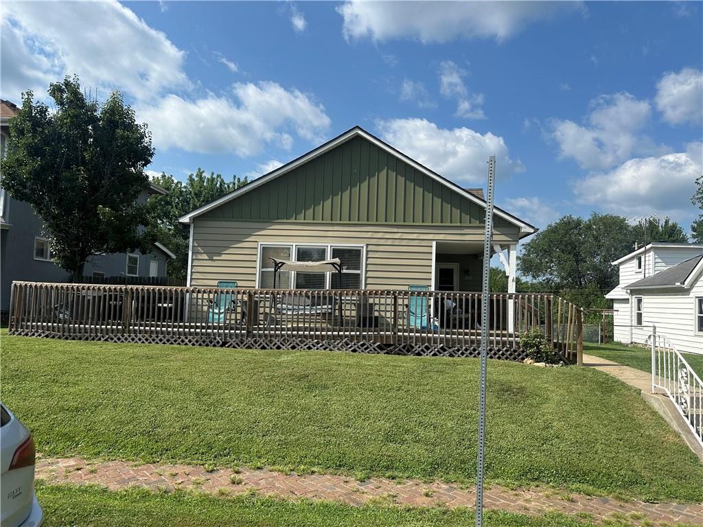 2425 Olive Street — photo