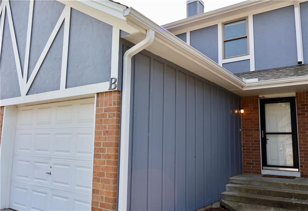 700 B Cedar Drive — photo