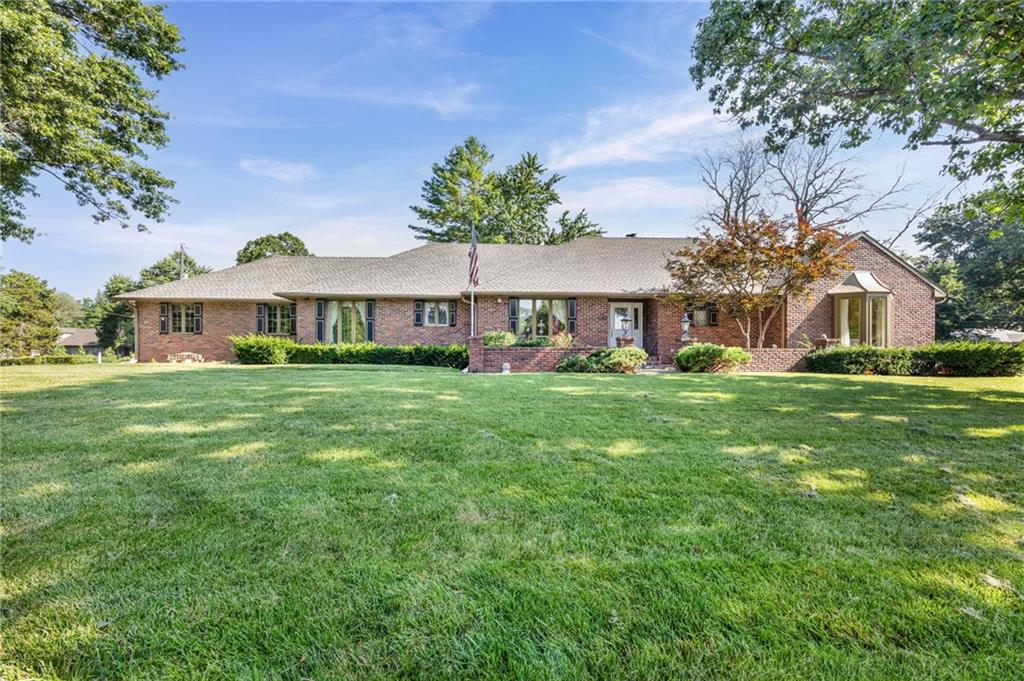 1102 Nakomis Drive — photo