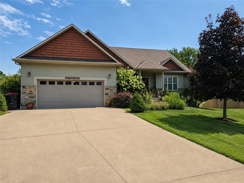 627 Oakmont Drive — photo