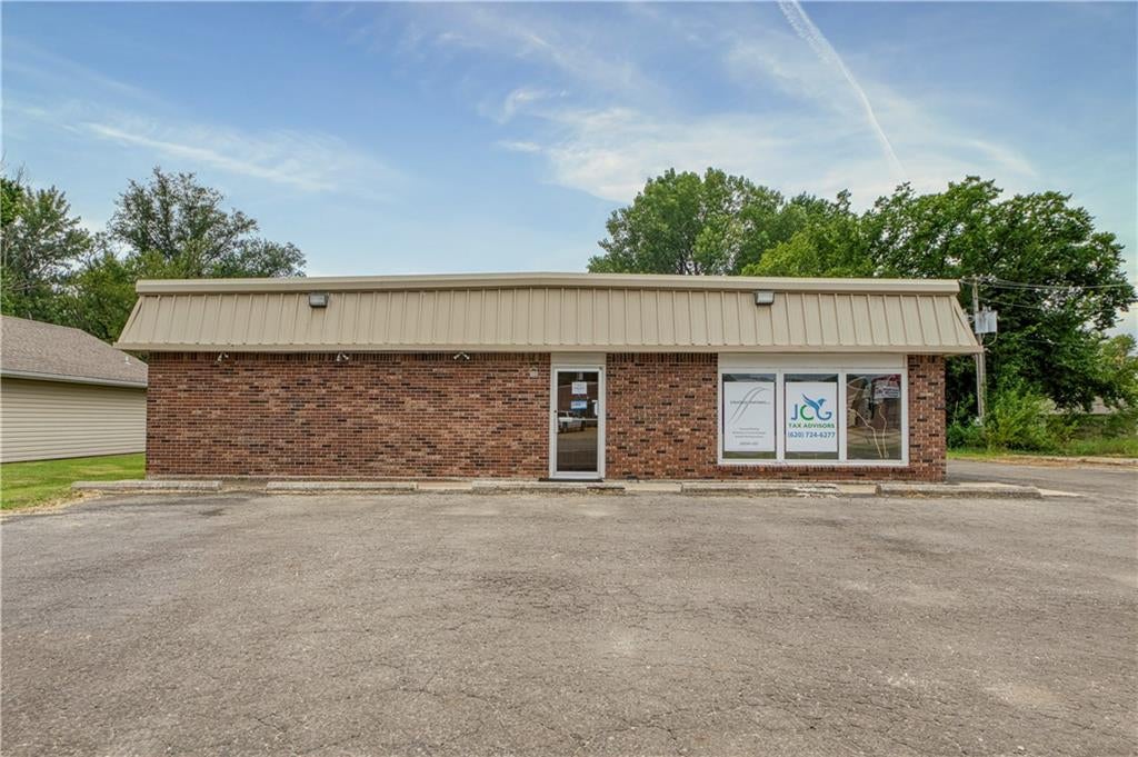 605 W Saint John Street — photo