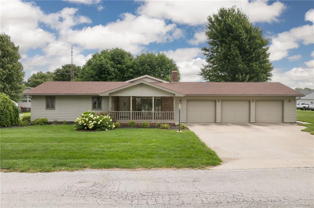 1602 Ridge Drive — photo