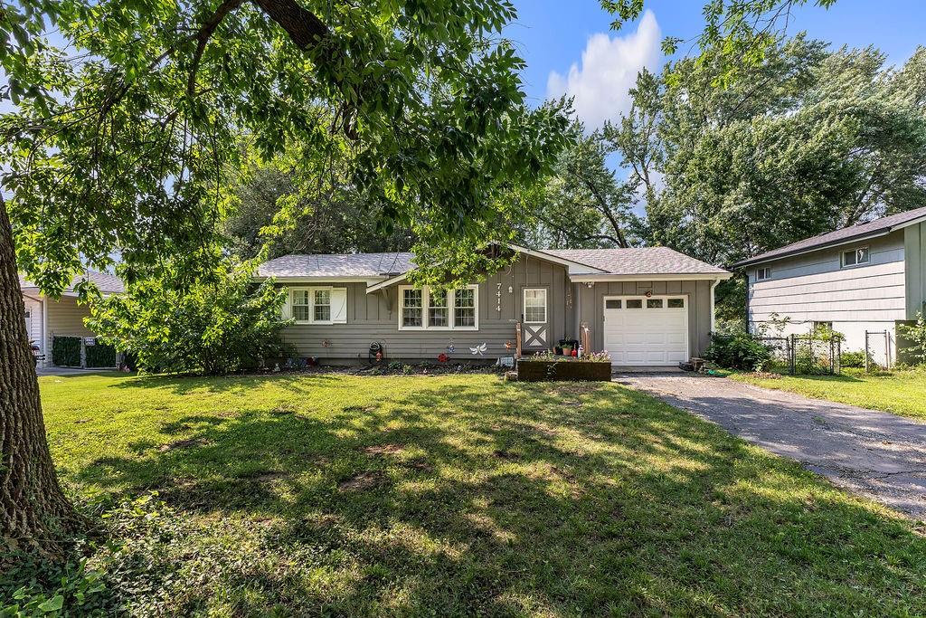 7414 Park Forest Lane — photo