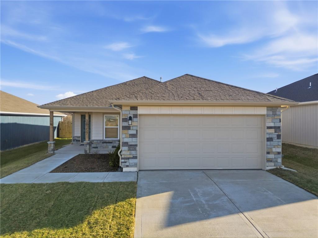 2768 Woodfield Drive — photo