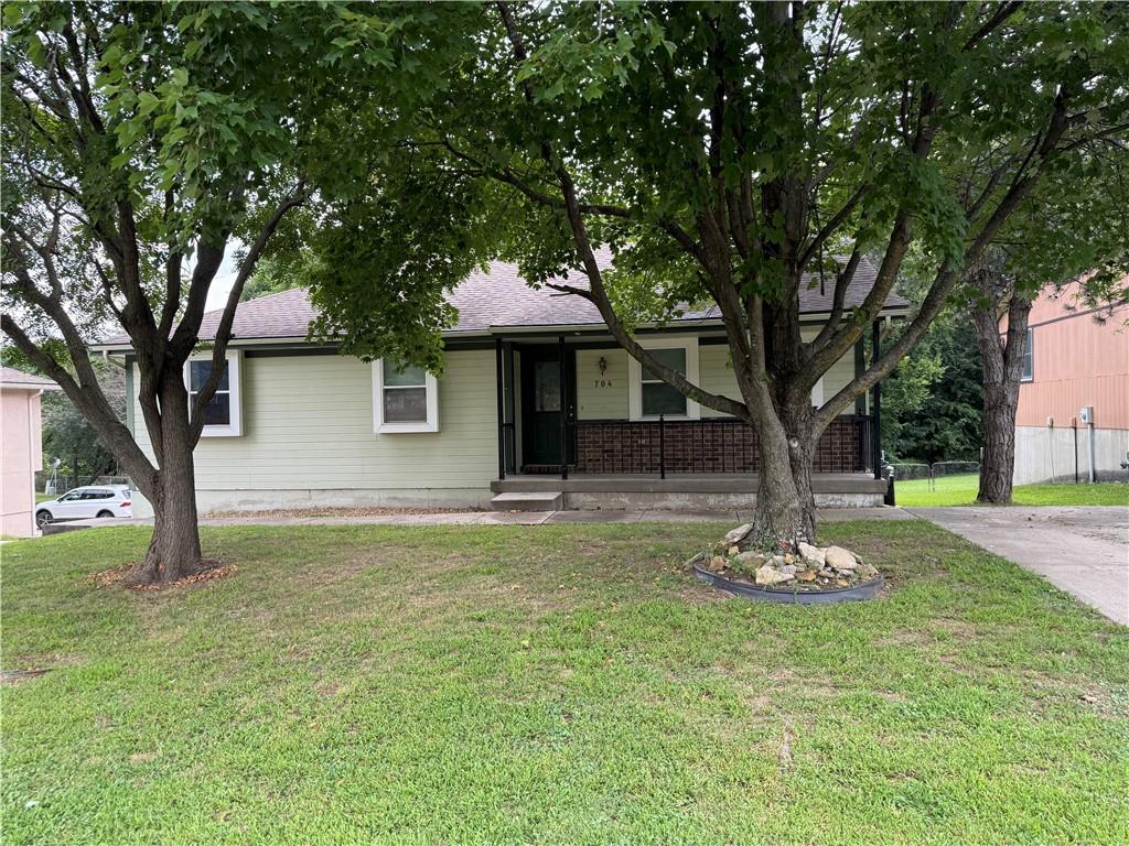 704 Hillcrest Street — photo