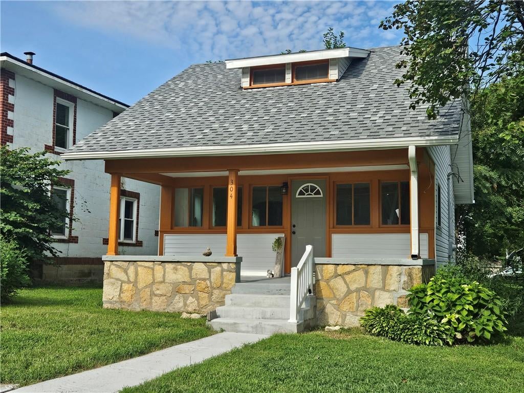 304 N College Street — photo