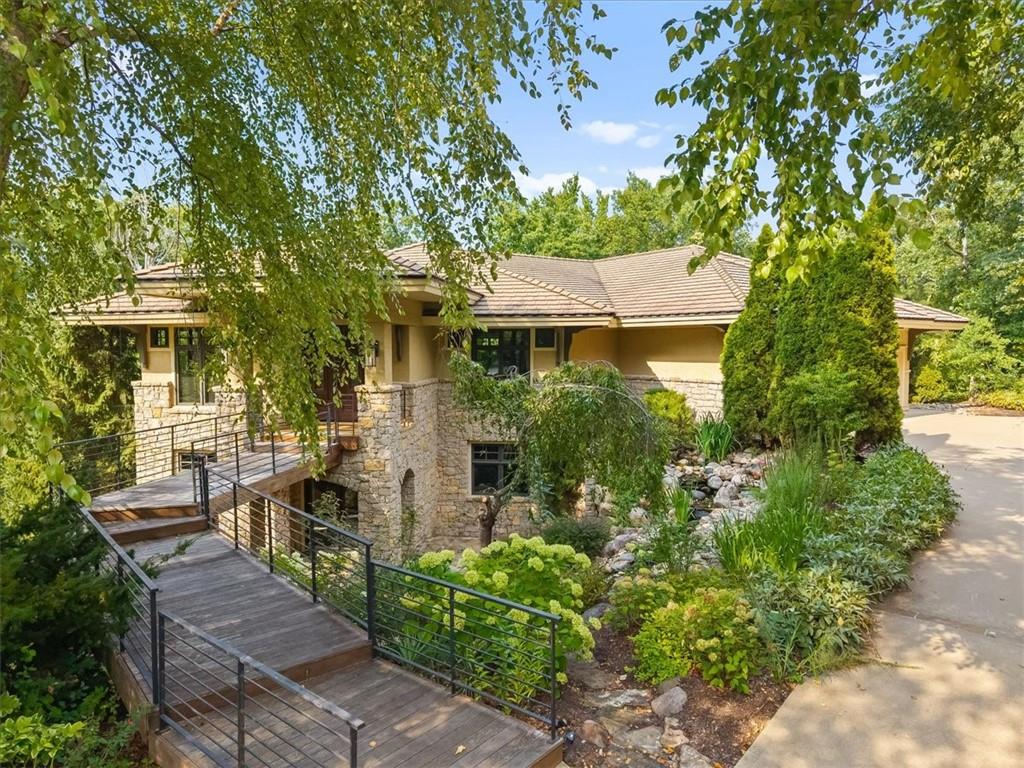 180 Hever Knoll N/A — photo