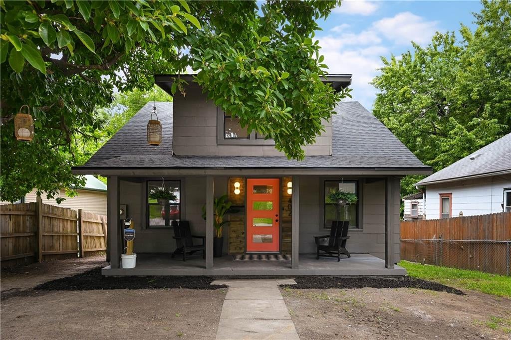 402 E Fair Street — photo