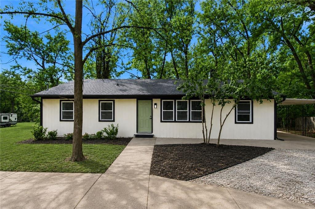 1724 S Trail Ridge Drive — photo