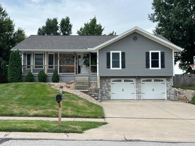 801 Feldspar Street — photo