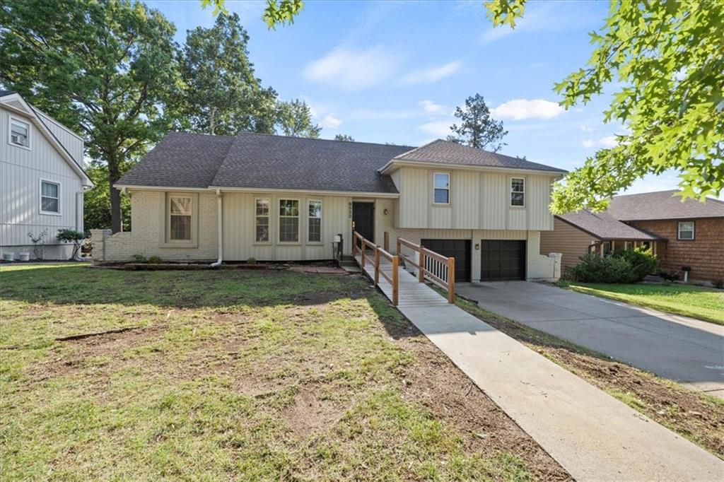 9523 Connell Drive — photo
