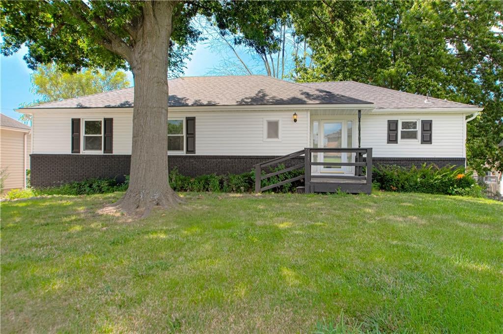 1725 S Kiowa Drive — photo