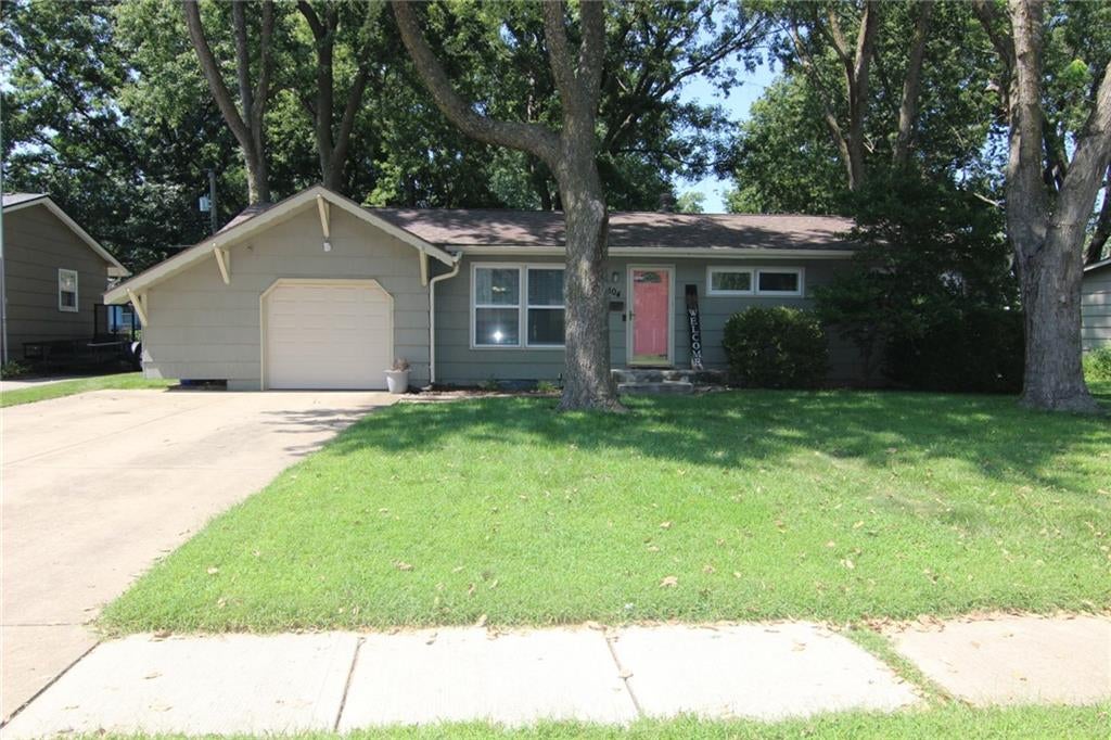 7104 Melrose Lane — photo
