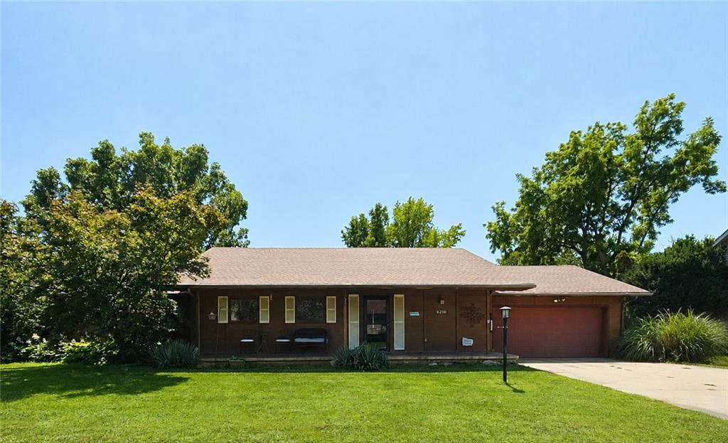 4214 Belmont Circle — photo