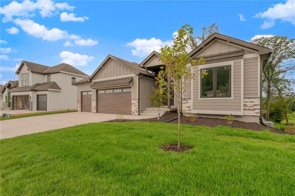 5782 NW Black Oak Court — photo