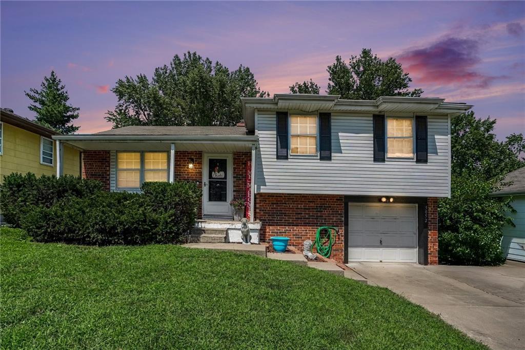 5052 NE 56th Place — photo