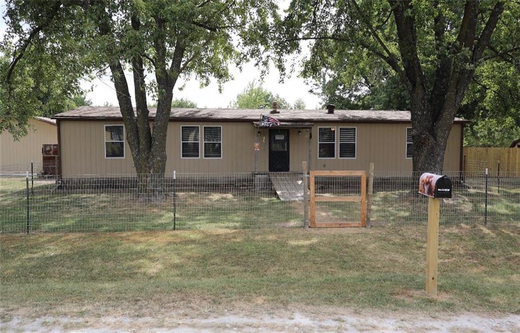 186 SE 19th Lane — photo