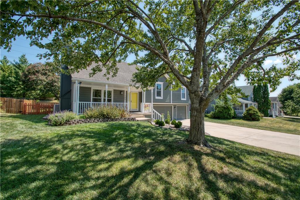 105 SW Tess Drive — photo