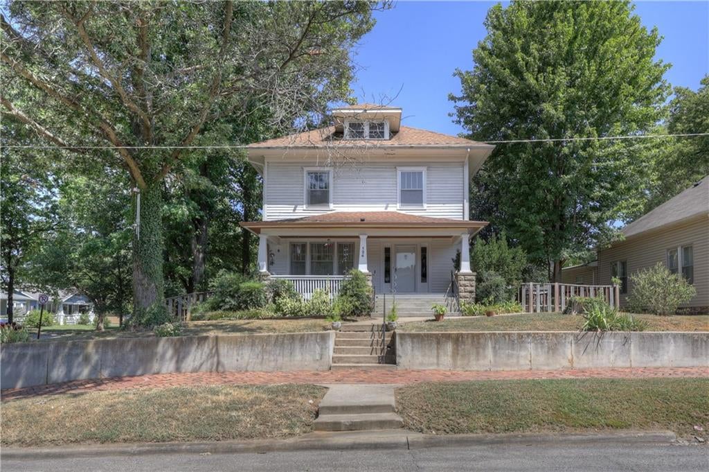124 W Monroe Street — photo