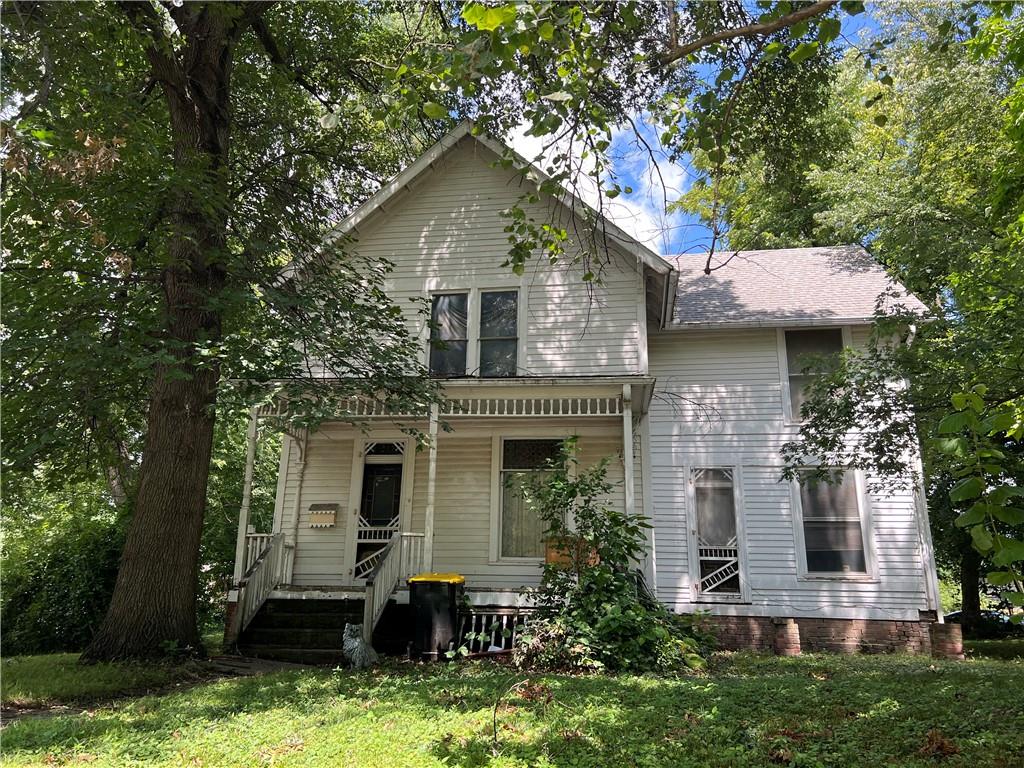 1207 W Chestnut Street — photo