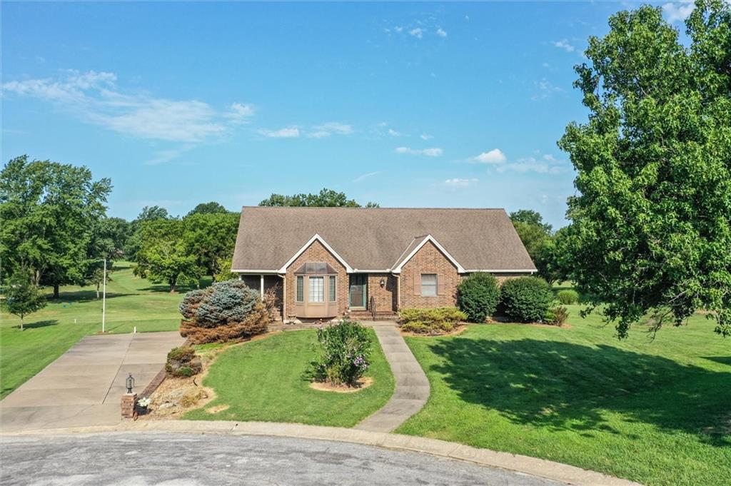 6 Willowgreen Drive — photo