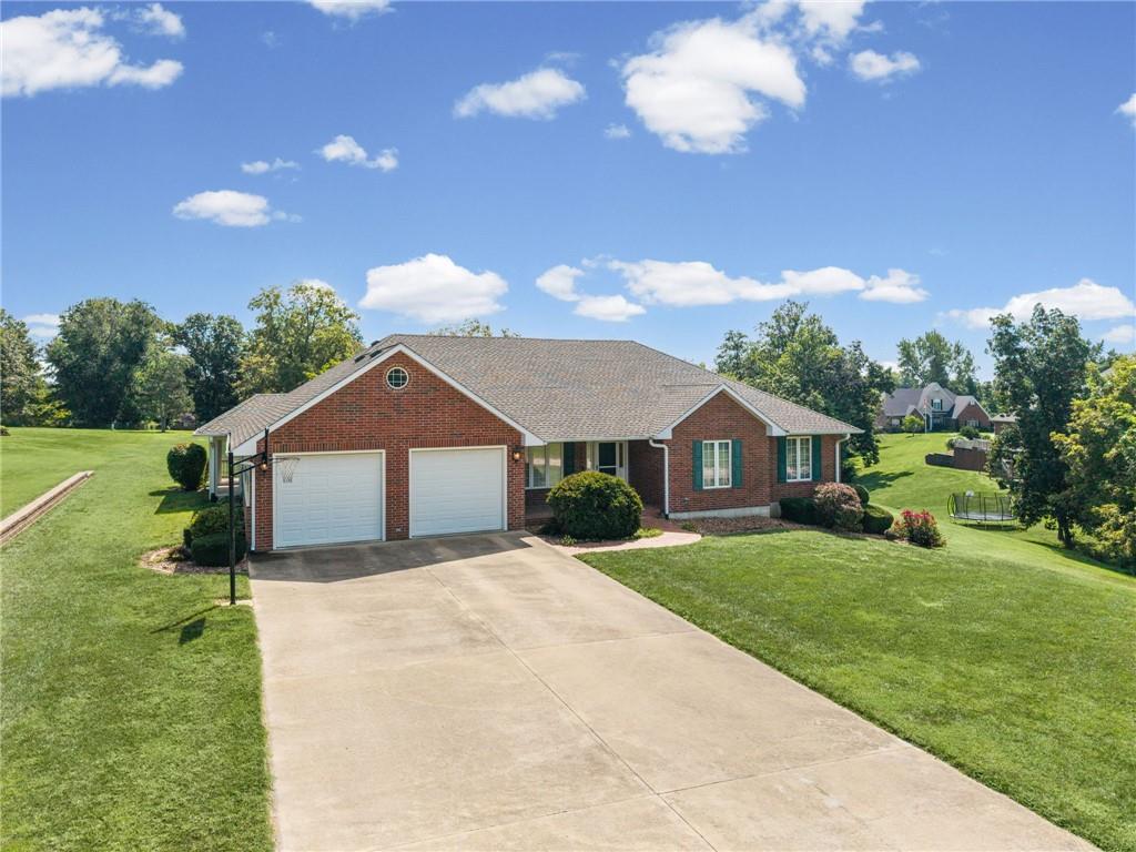 111 Walnut Drive — photo