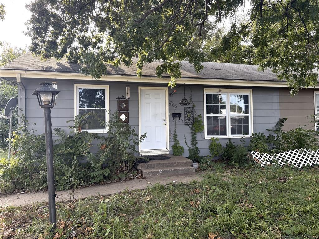 205 N Mahaffie Street — photo