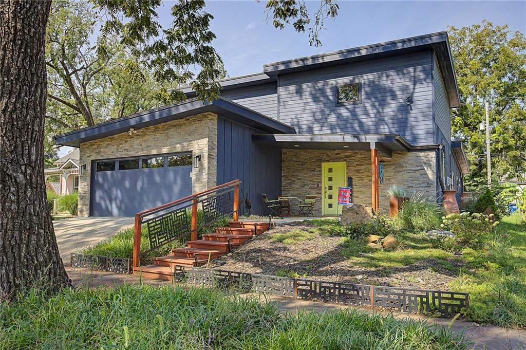 1141 Delaware Street — photo