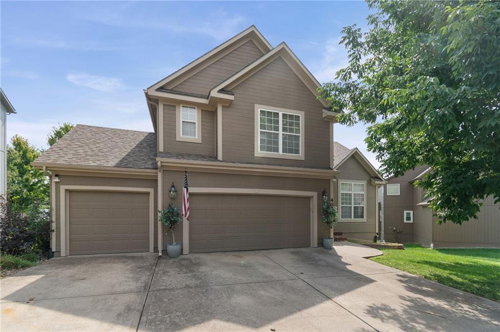 405 SW Gentry Lane — photo