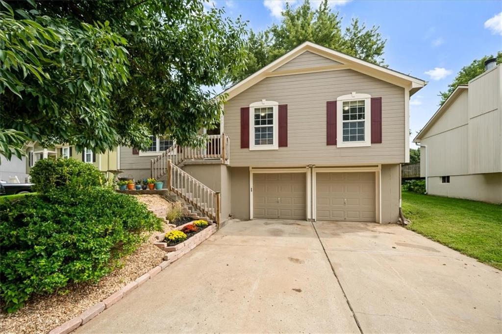 713 N Downey Court — photo