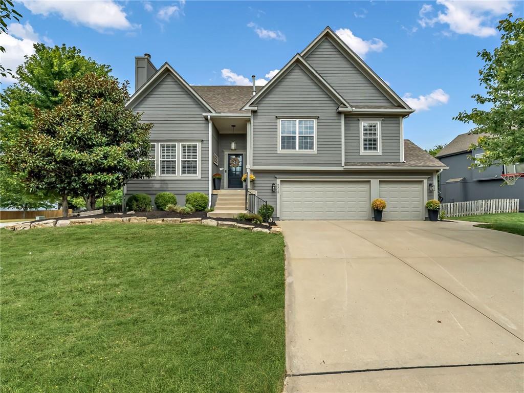 2310 W Layton Drive — photo