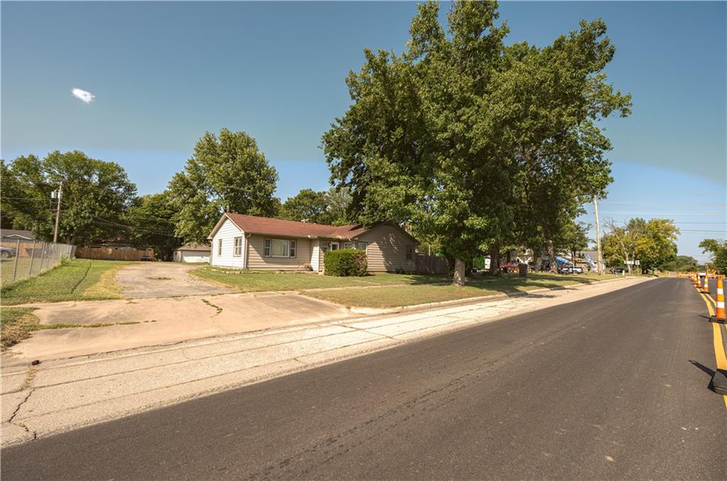216 Main Street — photo