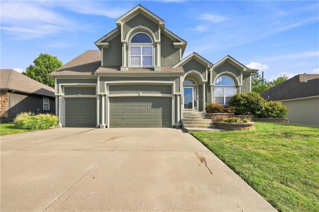 1208 NW Cedar Lane — photo