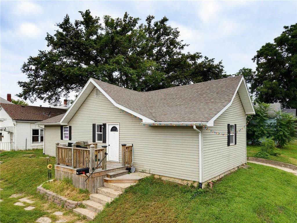 1001 Custer Street — photo