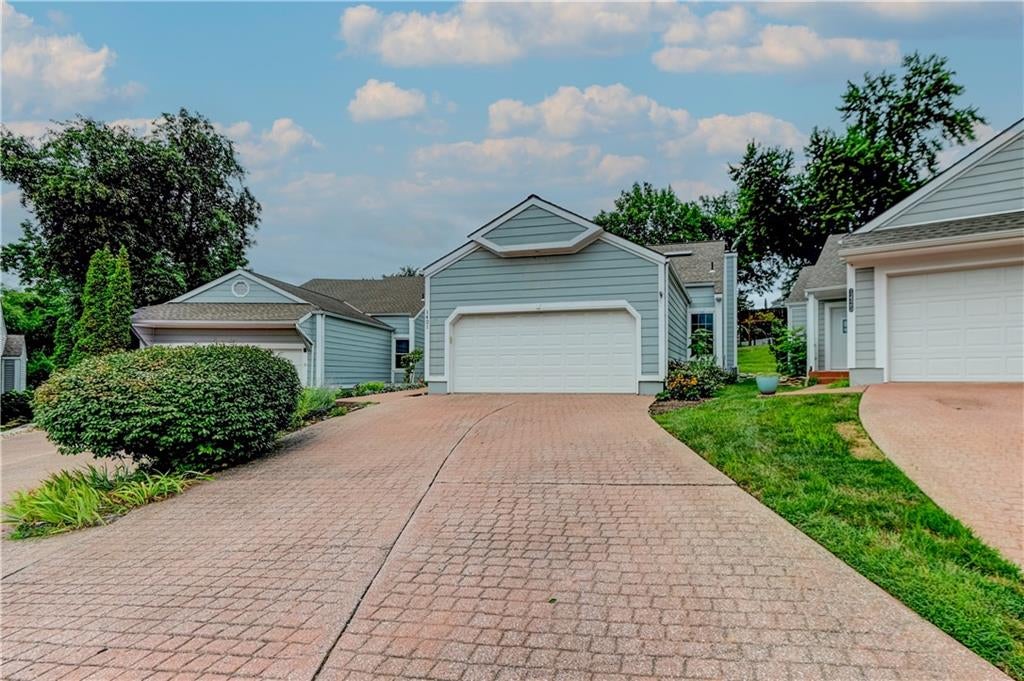 1421 Birdseye Court — photo
