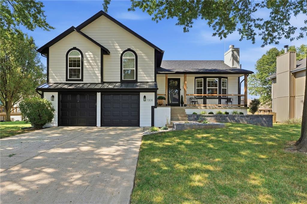 1308 NE Foxwood Drive — photo