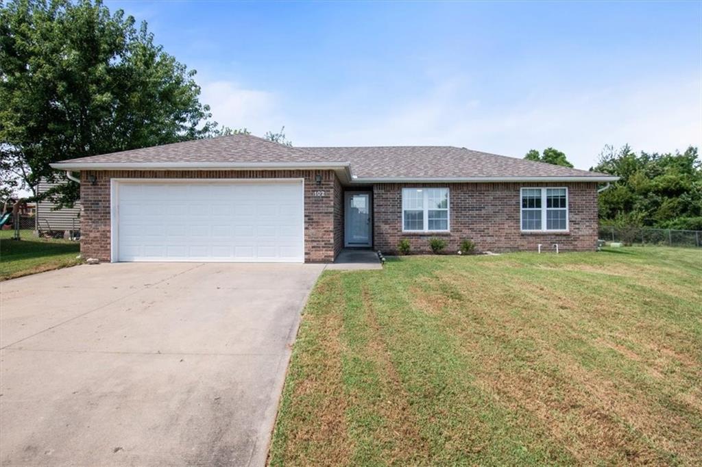 102 Shady Lane Drive — photo