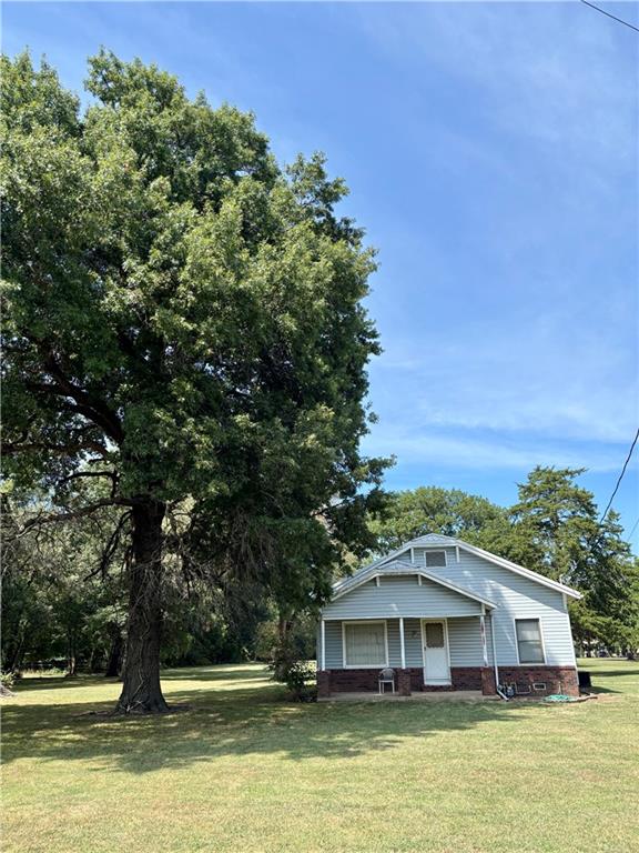604 W Craig Road — photo