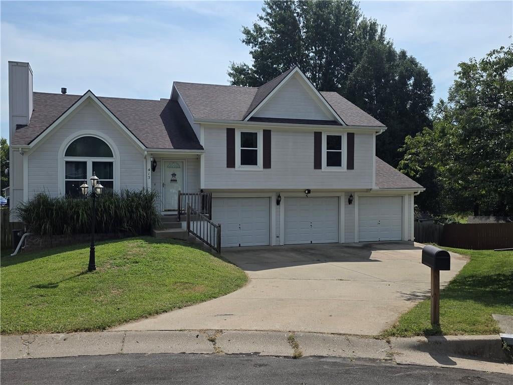 413 N Savage Court — photo