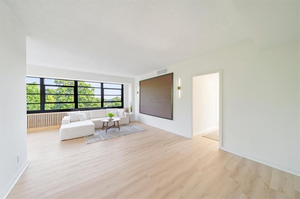 333 W Meyer Boulevard 512 — photo