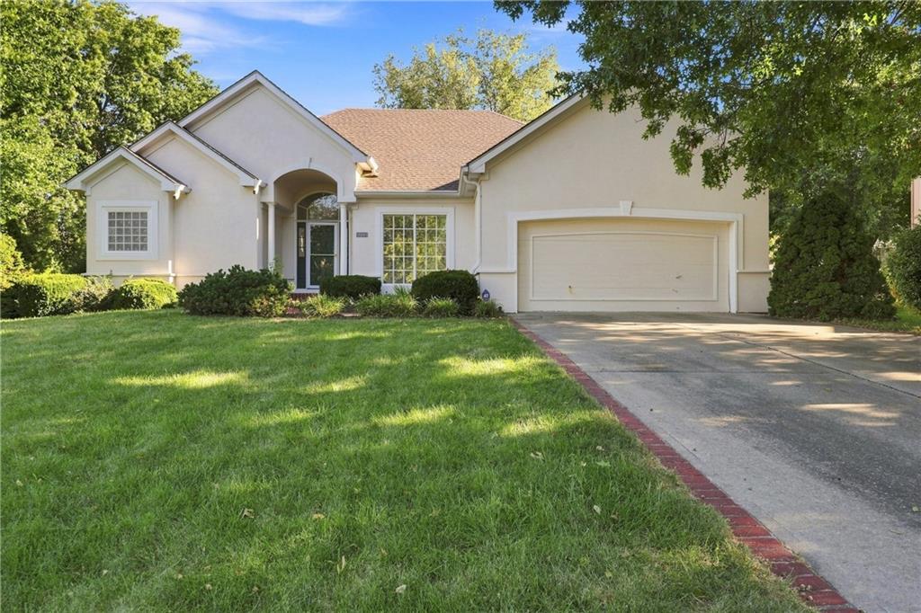 1403 NE Glenfield Court — photo