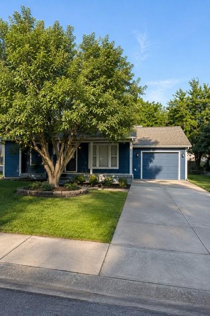 7604 Juniper Street — photo