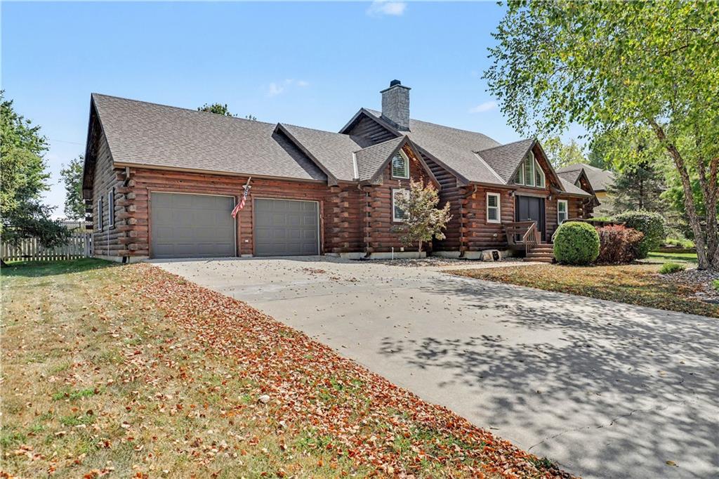 611 N Winnebago Drive — photo