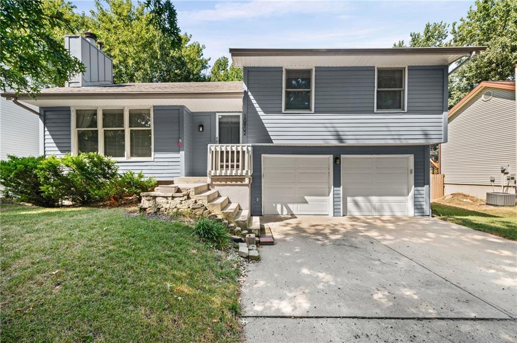10902 N Harrison Street — photo