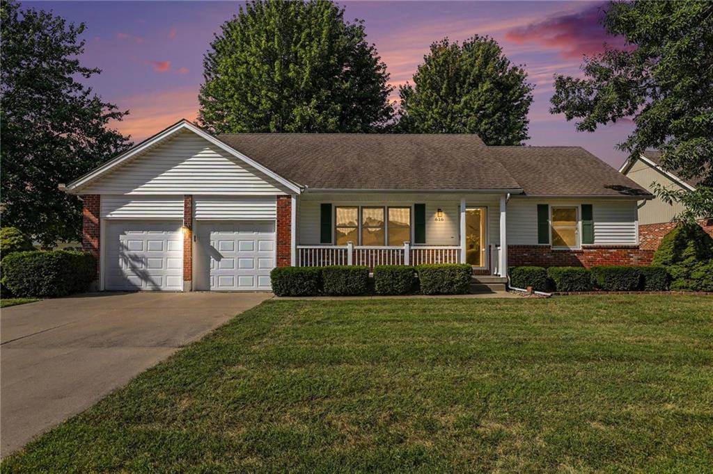 616 SW Hoke Lane — photo