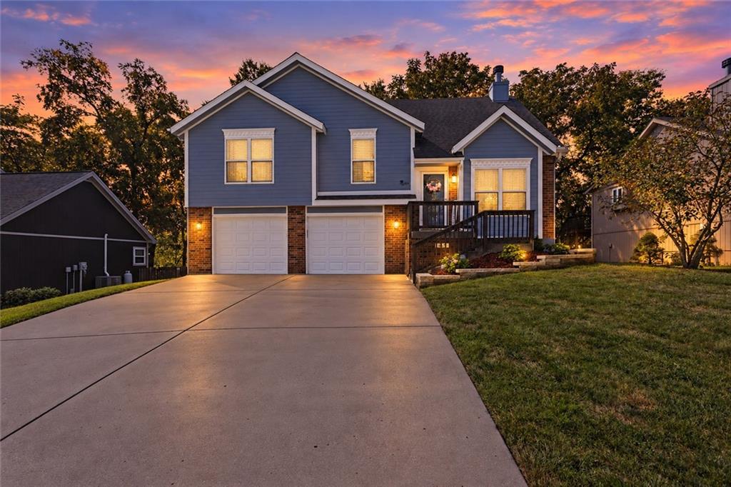 207 Lakeview Drive — photo