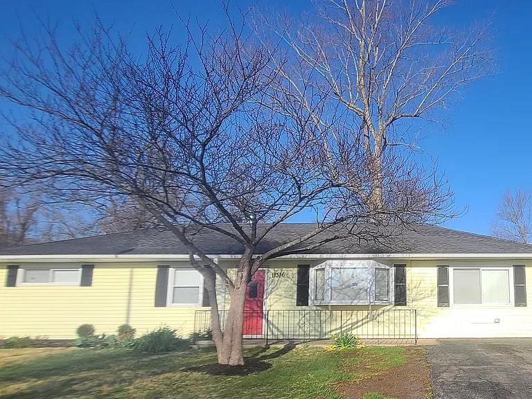 11316 Lewis Avenue — photo